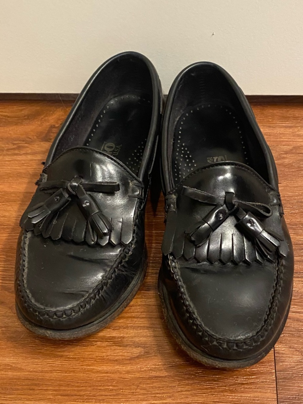 Sebago Black Leather Tassel Kiltie Loafers